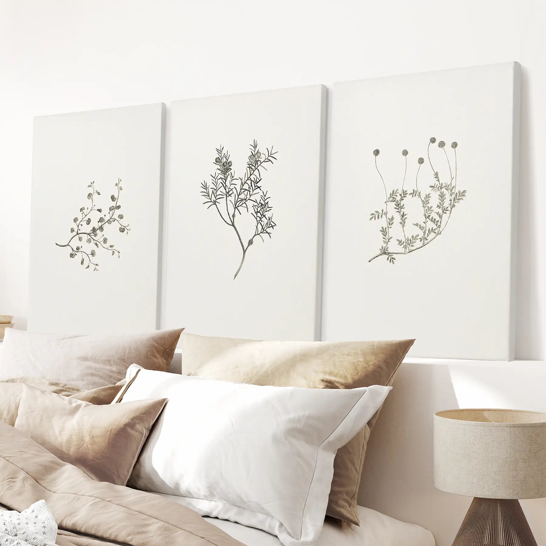 Vintage Flower Minimalistic Wall Decor. Botanical Print Set