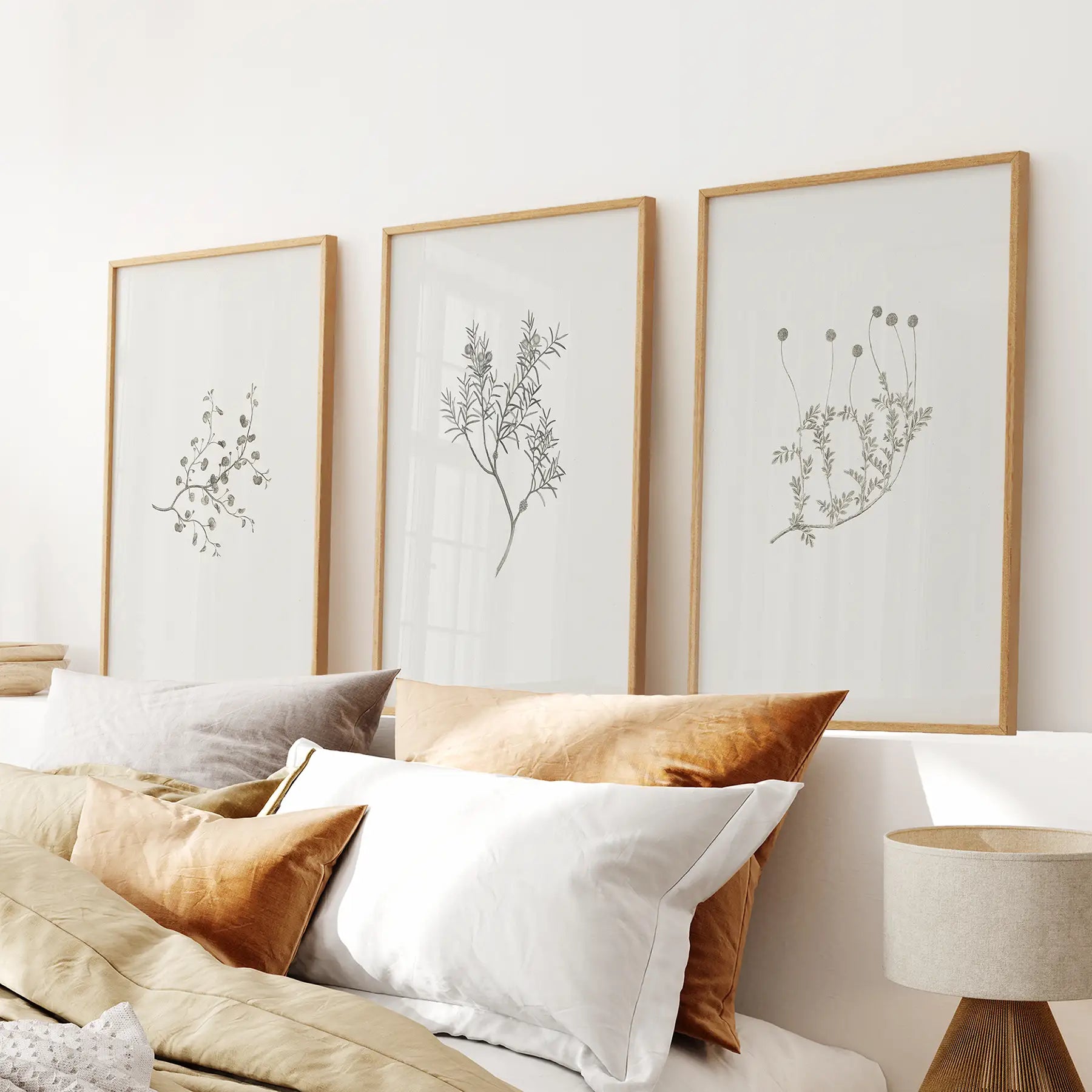 Vintage Flower Minimalistic Wall Decor. Botanical Print Set